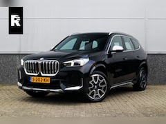 BMW X1 - sDrive18i X-Line / Trekhaak / Adaptieve Cruise / 19inch / Camera /