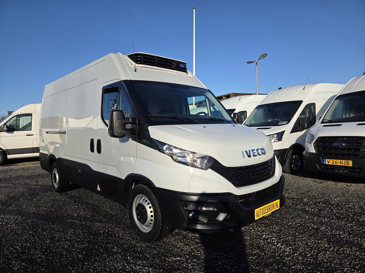 Iveco Daily - 35S14 L2/H2 Koelwagen Vrieswagen -19 Carrier Xarios 350 Dag & Nacht 230V Stekker - AutoWereld.nl