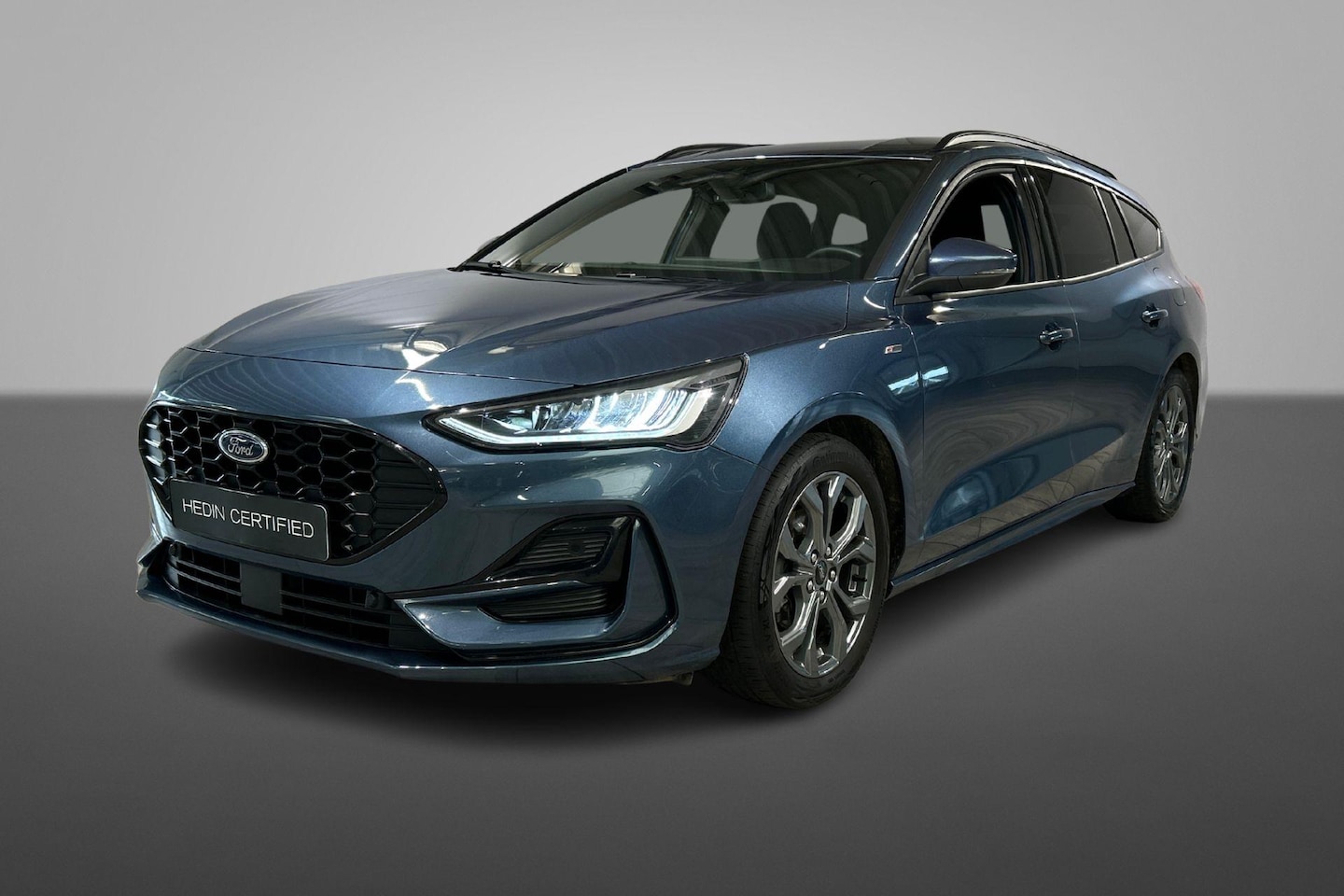 Ford Focus Wagon - 1.0 EcoBoost Hybrid 125pk ST-Line | Winterpack | - AutoWereld.nl