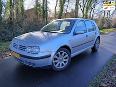 Volkswagen Golf - 1.9 TDI Trendline