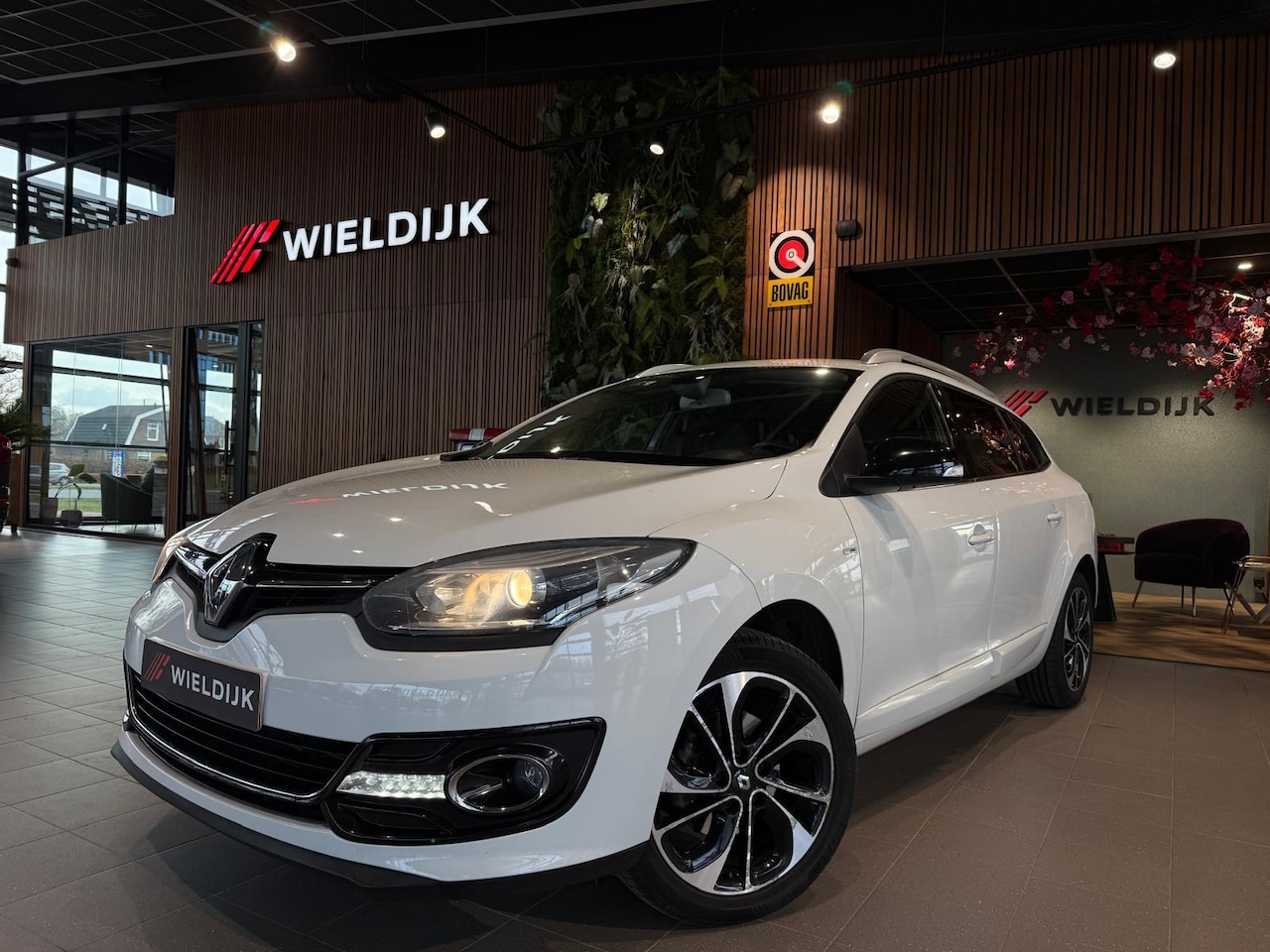 Renault Mégane Estate - 1.2 TCe Bose trekhaak - AutoWereld.nl