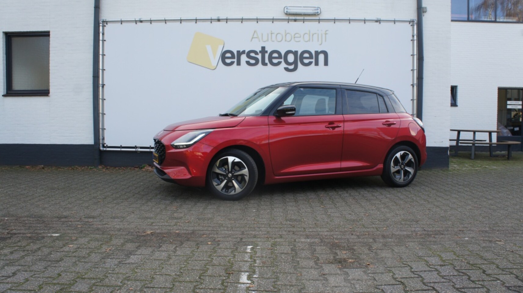 Suzuki Swift - 1.2 Automaat Style SmartHyb. - AutoWereld.nl