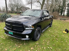 Dodge Ram 1500 - pickup