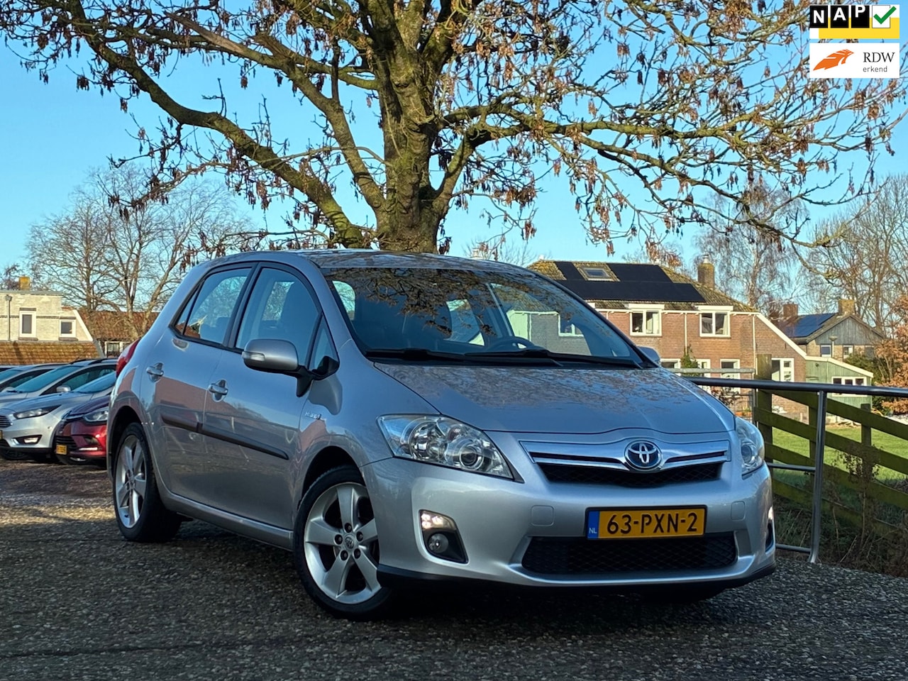Toyota Auris - 1.8 Full Hybrid Executive | Navi + Clima + Cruise nu €5.975,-!! - AutoWereld.nl