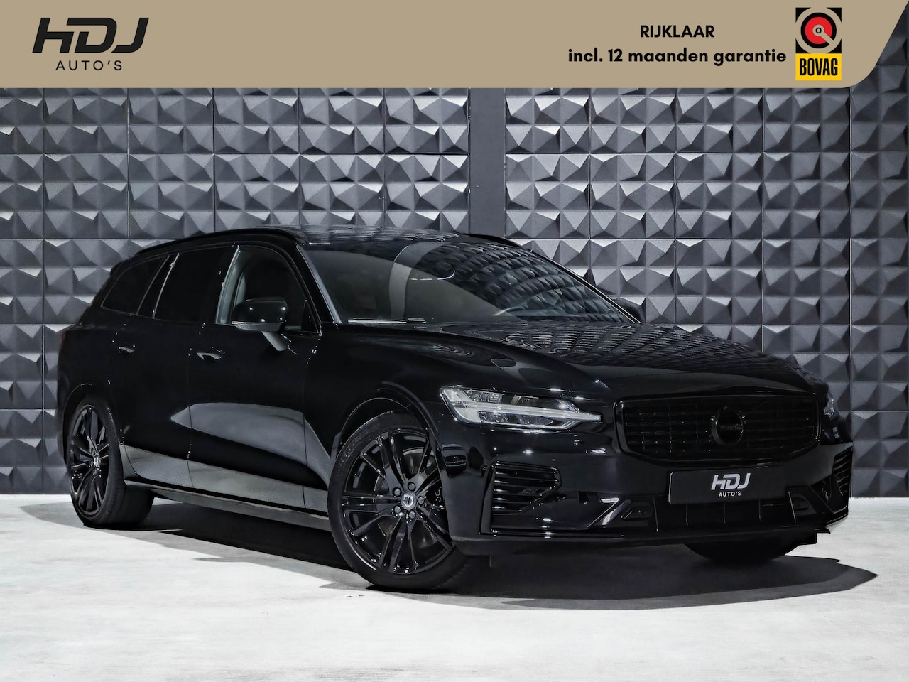 Volvo V60 - 2.0 T6 Recharge AWD R-Design | All Black | Pano | Memory | Camera | - AutoWereld.nl