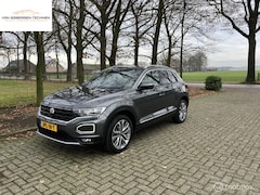 Volkswagen T-Roc - 1.5 TSI Sport carplay, pano, camera all in