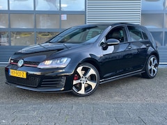 Volkswagen Golf - 2.0 TSI GTI | Navi | Leder | Ambiance lights