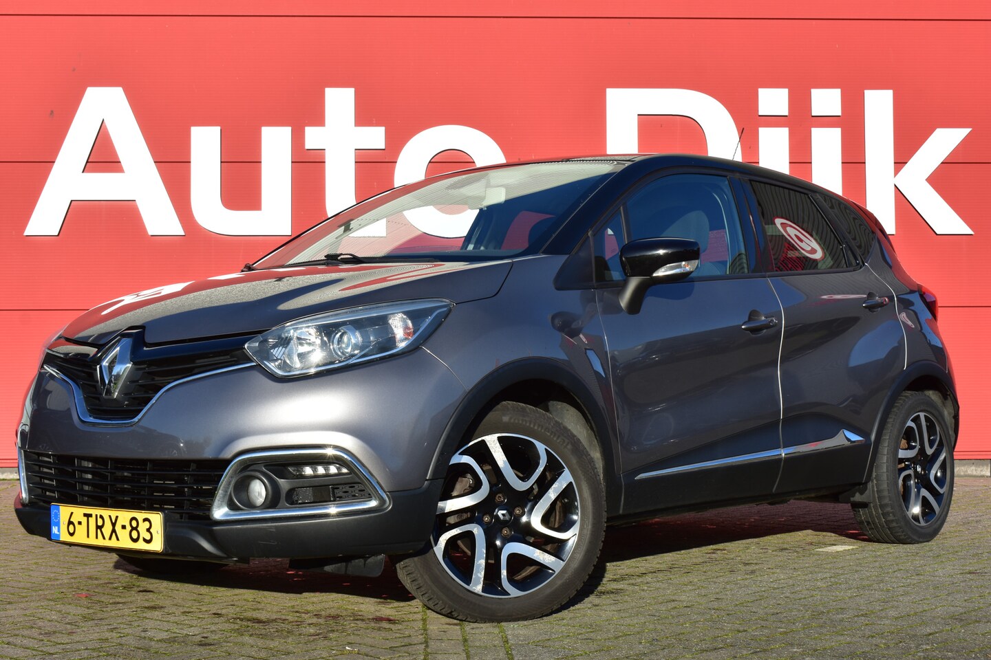 Renault Captur - 1.2 TCe Dynamique Automaat | Camera | Trekhaak | Keyless | Navi | Clima | Cruise | PDC | L - AutoWereld.nl