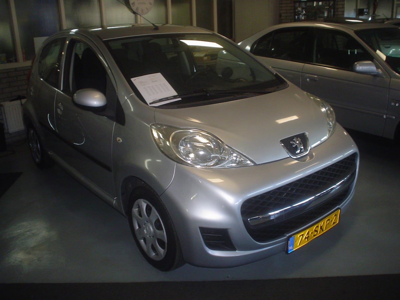 Peugeot 107 - 1.0-12V Millesim 200 1.0-12V Millesim 200 - AutoWereld.nl