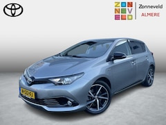 Toyota Auris - 1.8 Hybrid Dynamic Ultimate All seasonbanden