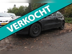 SEAT Leon - 1.6-16V Signo 5 drs nw apk 5-12-2026 airco 317 dkm met trekhaak