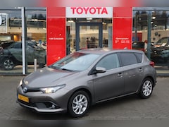 Toyota Auris - 1.8 HYBRID DYNAMIC 5-DEURS NAVI AFN-TREKHAAK CRUISE LM-VELGEN PARKEERCAMERA KEYLESS