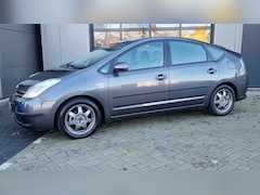Toyota Prius - 1.5 VVT-i