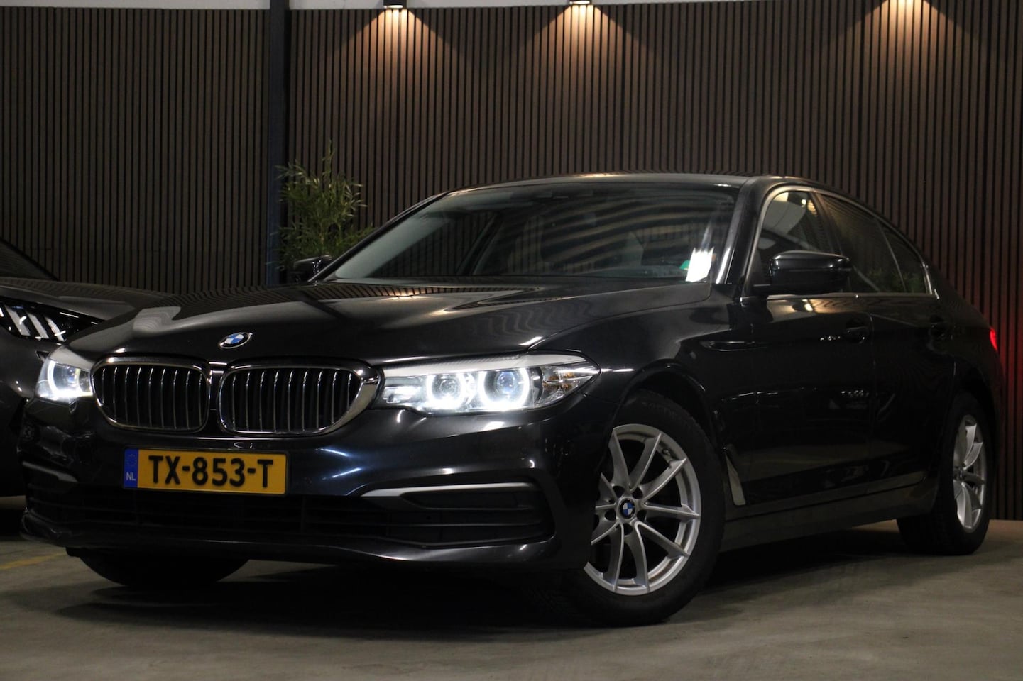 BMW 5-serie - 520d High Executive HUD Virtual Navi BT Cruise Leder LED BPM Nette auto! - AutoWereld.nl