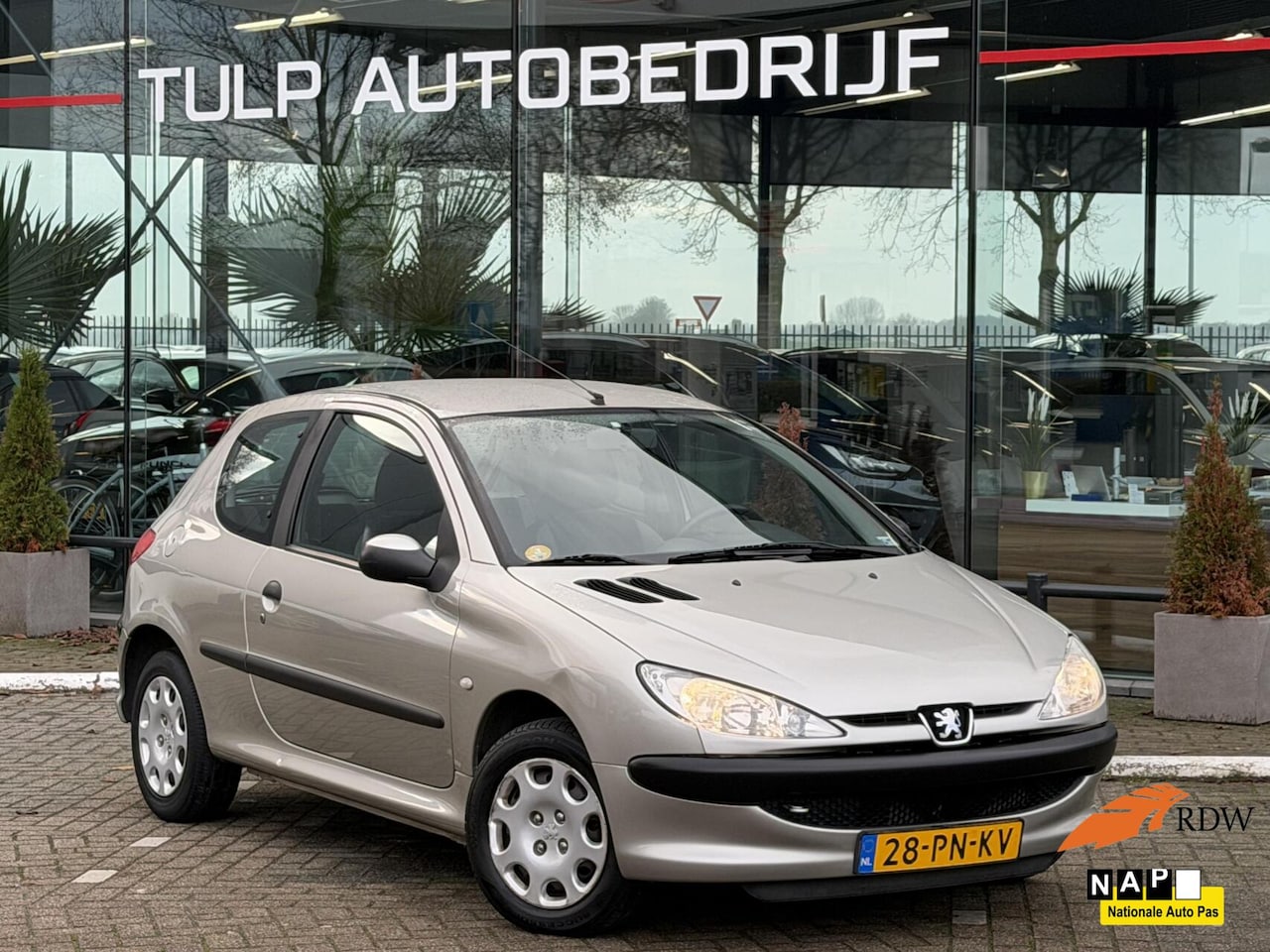 Peugeot 206 - 1.4 Air-line 2005 Nieuw distr.riem techn.100% - AutoWereld.nl
