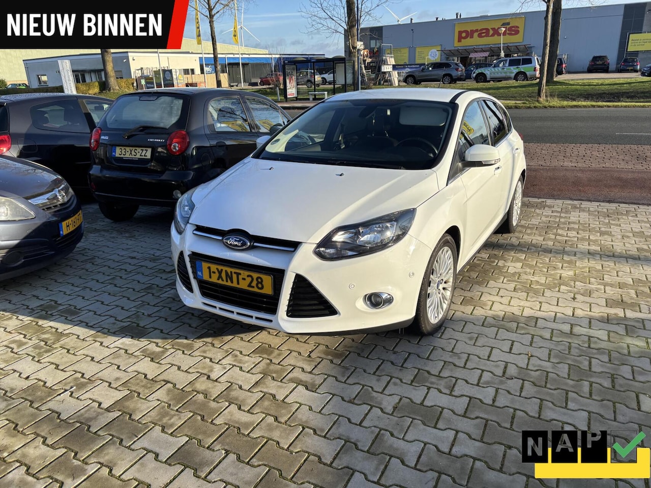 Ford Focus - 1.0 Edition Plus Airco Cruise Trekhaak - AutoWereld.nl