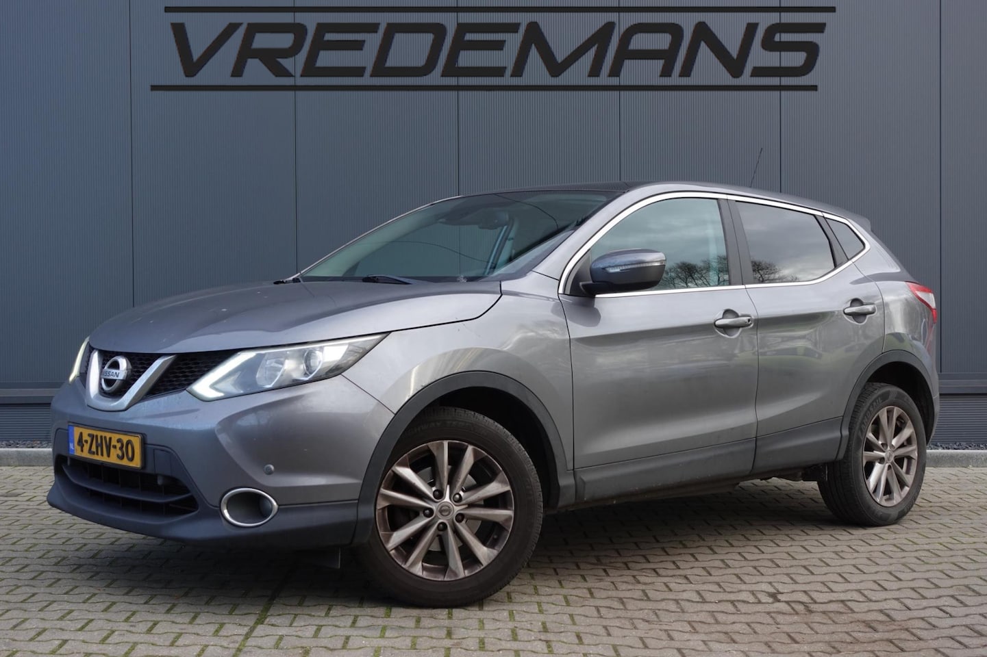 Nissan Qashqai - 1.2 Connect Edition NAVI / PANO - AutoWereld.nl
