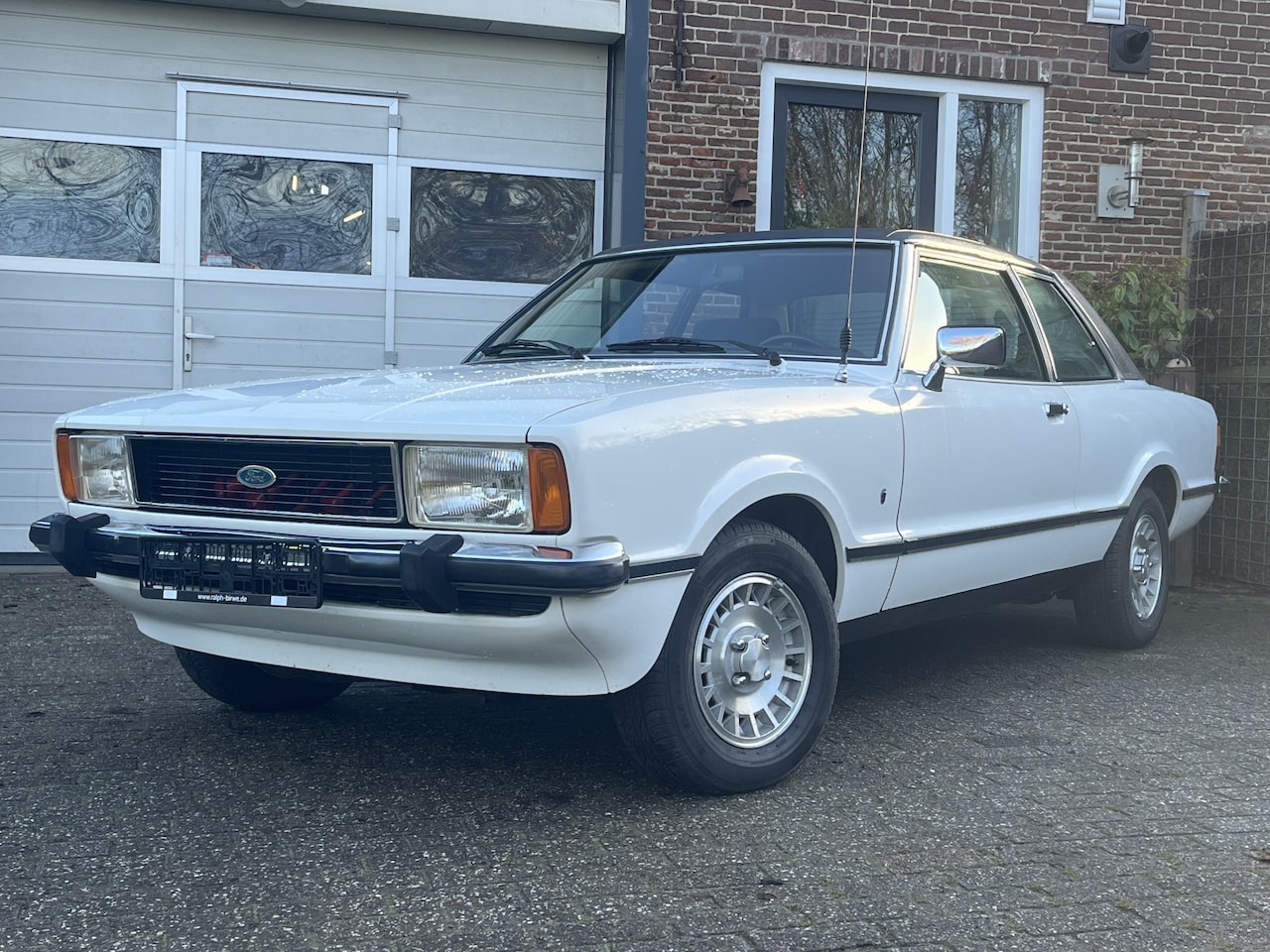 Ford Taunus - 1600 Ghia '77 Top Staat - AutoWereld.nl