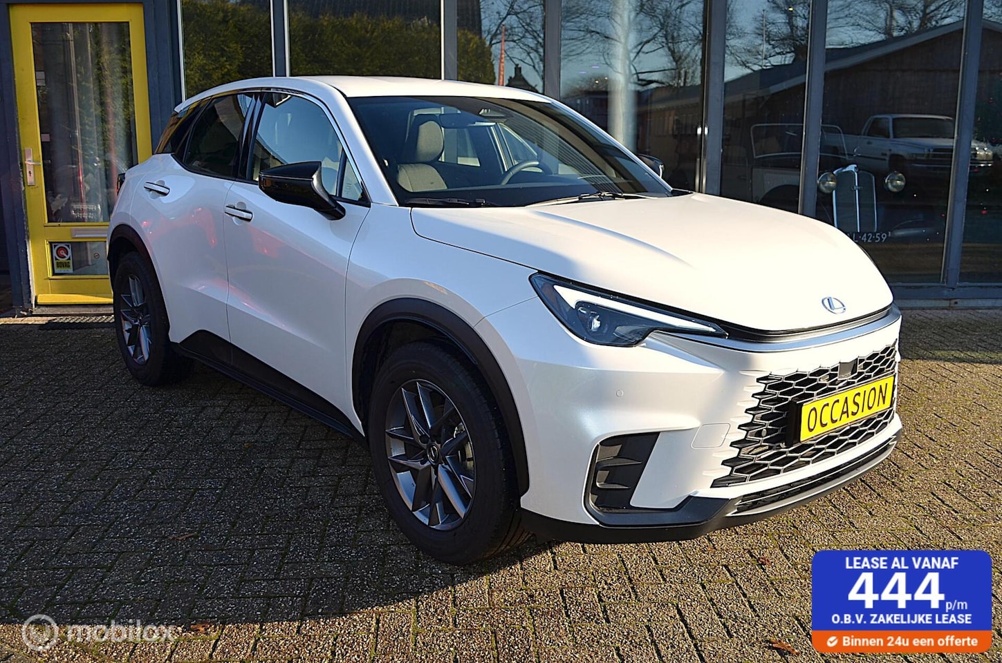 Lexus LBX - Businessline incl. service en Bovag garantie - AutoWereld.nl