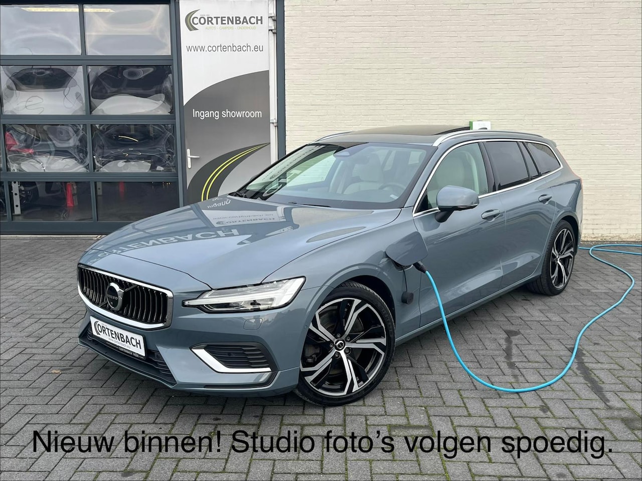 Volvo V60 - 2.0 T6 Plug-in hybrid AWD Plus Bright | Long Range | Adaptieve cruise | Panorama dak | Bli - AutoWereld.nl