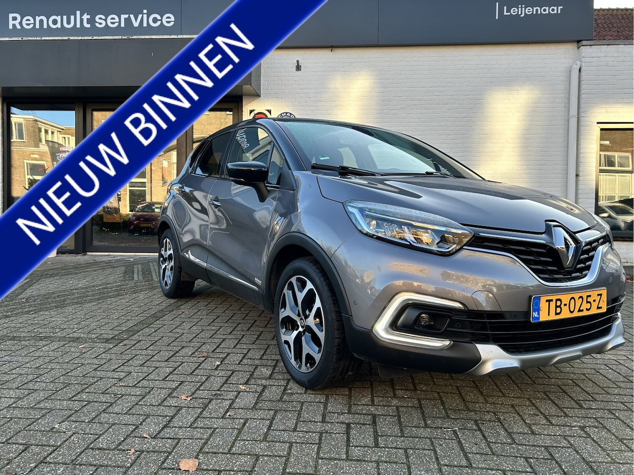 Renault Captur - 0.9 TCe Intens | parkeersensoren | achteruitrijcamera | Bluetooth | Navigatie | Trekhaak - AutoWereld.nl