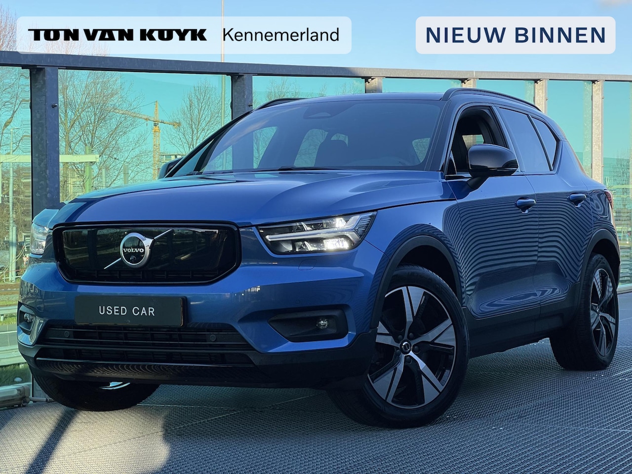 Volvo XC40 - Recharge P8 AWD R-Design Automaat, Panoramadak, Trekhaak semi elektrisch inklapbaar, Stoel - AutoWereld.nl