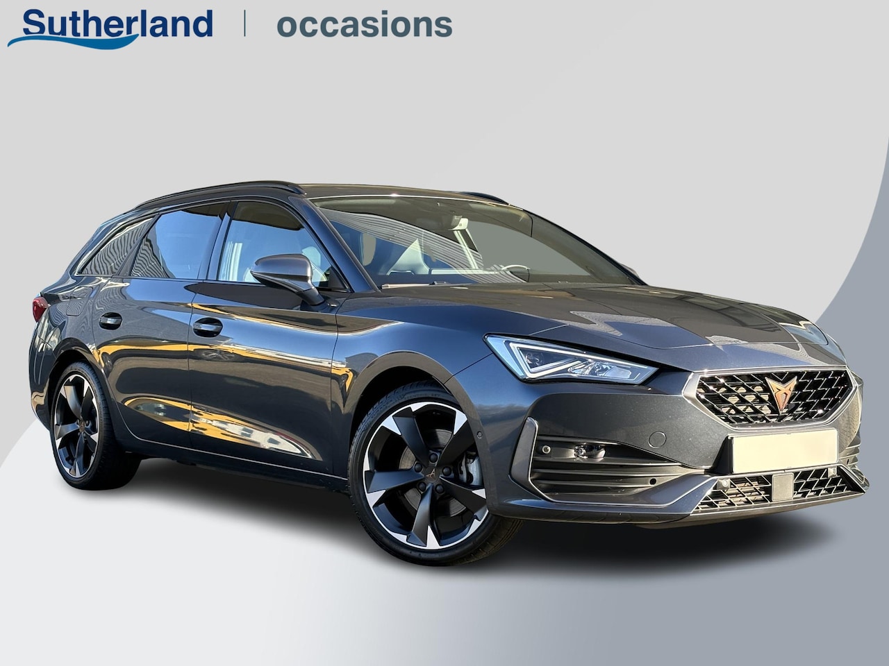 CUPRA Leon Sportstourer - 1.4 e-Hybrid Business 204pk PHEV | Achteruitrijcamera | Winterset! | Side-Assist | Navigat - AutoWereld.nl