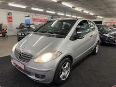 Mercedes-Benz A-klasse - 150 Classic. Cruise control, airco, hoge instap en meer