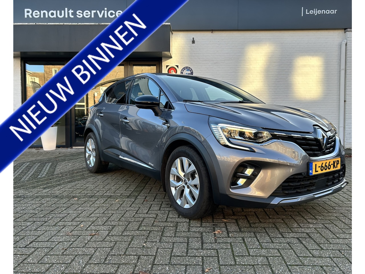 Renault Captur - 1.3 TCe 140 Intens | apple Carplay | Android auto | Trekhaak | Achteruitrijcamera - AutoWereld.nl