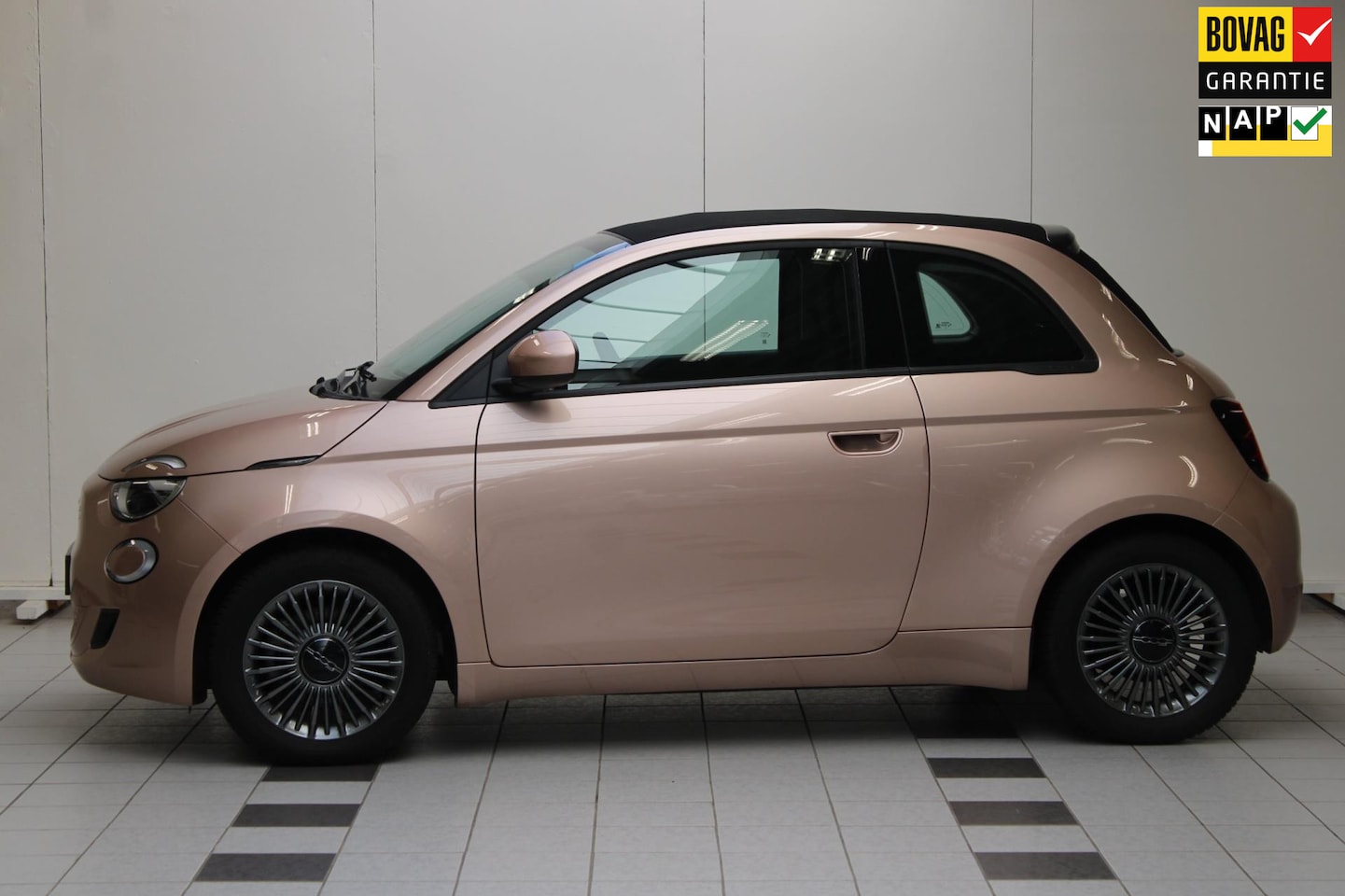 Fiat 500 C - Icon 42 kWh*Unieke Kleur* - AutoWereld.nl