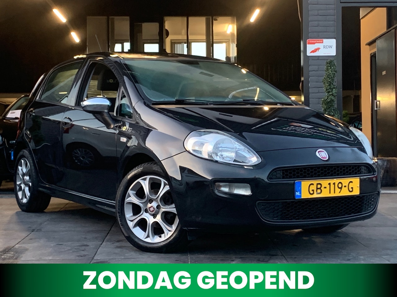 Fiat Punto Evo - 0.9 TwinAir Young|Airco|El.Ramen|2e eig|NAP - AutoWereld.nl