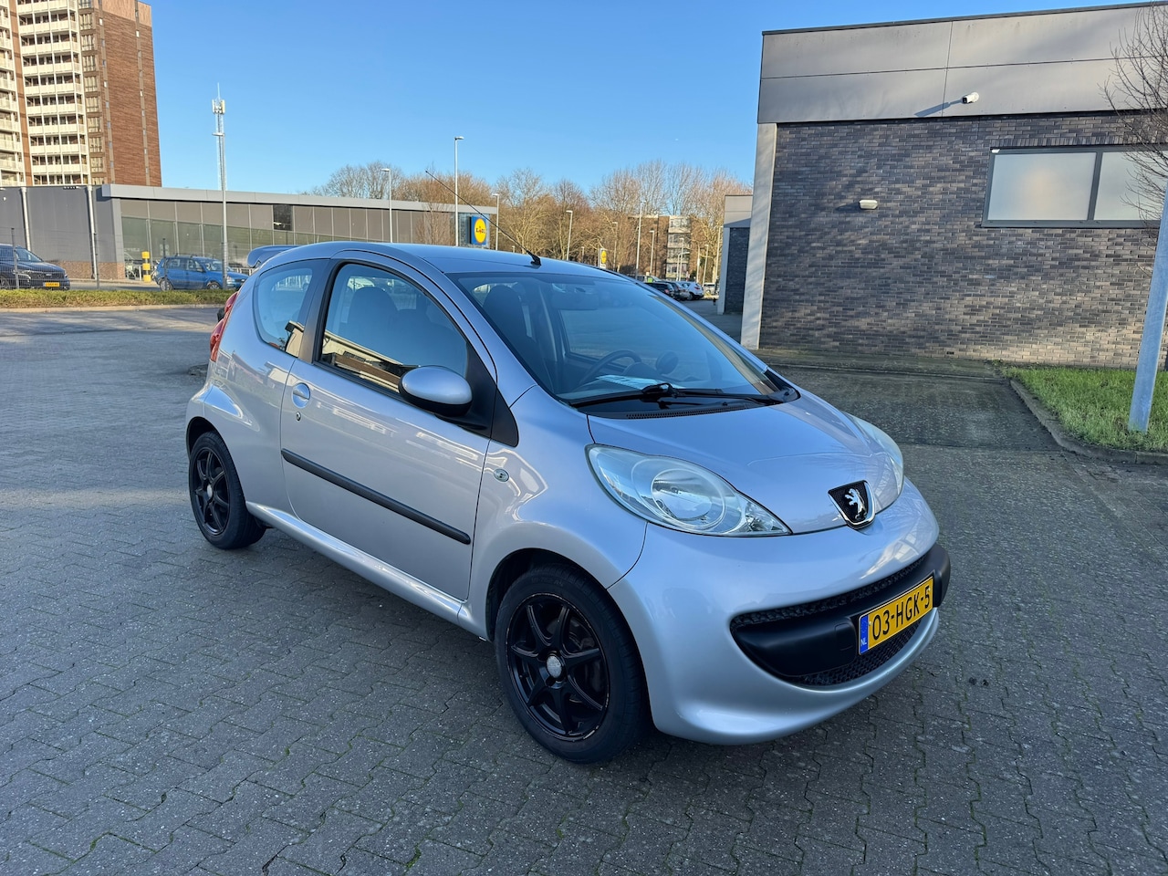 Peugeot 107 - 1.0-12V XS. AUTOMAAT - AutoWereld.nl