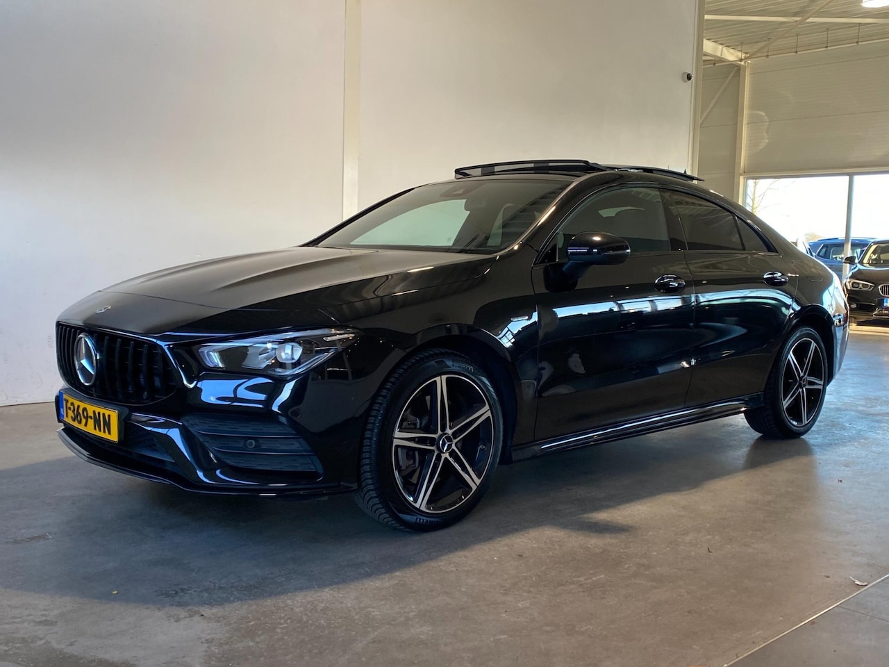 Mercedes-Benz CLA-Klasse - 250e AMG Pano Sfeer 32dkm! - AutoWereld.nl