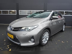 Toyota Auris - 1.8 Hybrid Lease+ Aut/Pano.dak/Camera/Park.sensoren/Trekhaak afneembaar