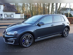 Volkswagen Golf - 1.4 TSI GTE Dsg Navigatie Parkeersensoren Lm Velgen