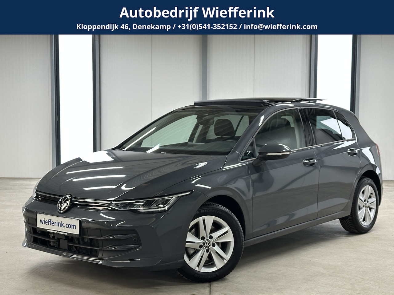 Volkswagen Golf - 1.5 eTSI 115pk Life Edition Facelift | Pano | Massage | ErgoActive | Winter pakket - AutoWereld.nl
