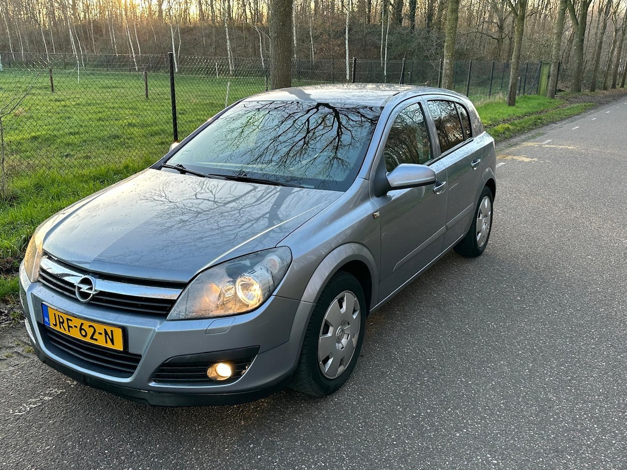 Opel Astra - 1.6 Essentia AUTOMAAT 1 JAAR APK - AutoWereld.nl