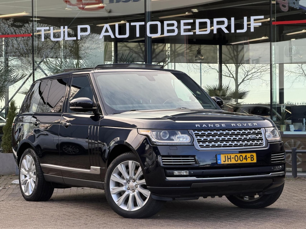Land Rover Range Rover - 3.0 SDV6 Hybrid Autobiography Black 3.0 SDV6 Hybrid Autobiography Black - AutoWereld.nl