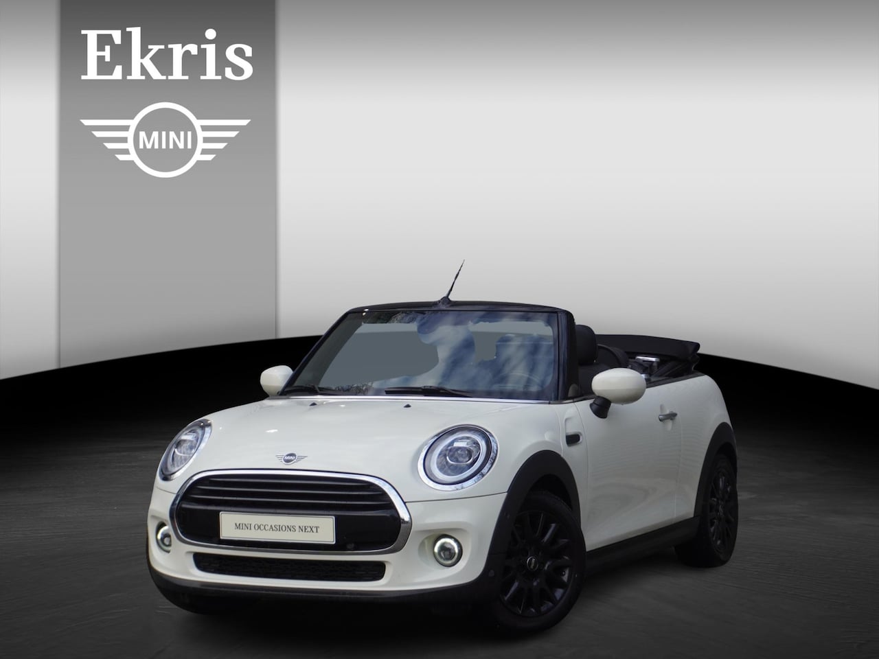 MINI Cabrio - Cooper C | Harman Kardon | Stoelverwarming | Navigatie | Parkeersensoren voor én achter | - AutoWereld.nl