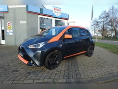 Toyota Aygo - 1.0 VVT-i 72pk 5D x-JBL | AUTO AIRCO | CARPLAY | CAMERA | LED