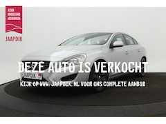Volvo S60 - BWJ 2011 1.6 180 PK T4 Momentum AUTOMAAT / TREKHAAK / CRUISE / CLIMA / NAVI / PARKEERSENSO