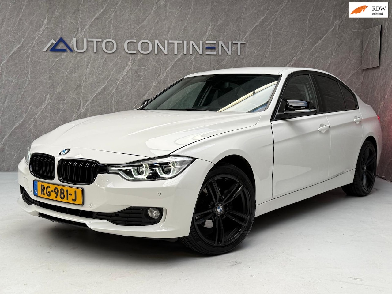 BMW 3-serie - 318i / NAP / Nwe Distributieketting - AutoWereld.nl