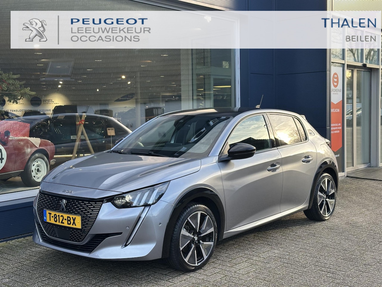 Peugeot e-208 - EV GT Pack 136 PK 3-Fase | 100% Elektrisch | Automaat | Navigatie | Alcantara Bekleding | - AutoWereld.nl