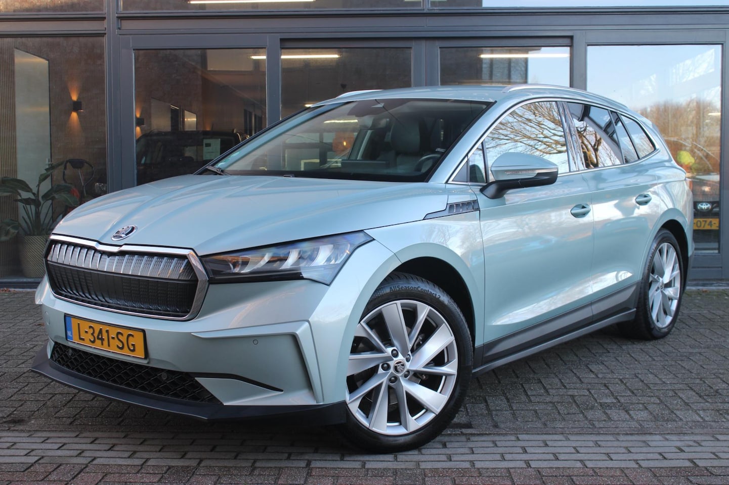 Skoda Enyaq iV - 60 | Elektrische Trekhaak | Keyless | Camera | Stoelverwarming | Carplay | Lane-assist | - AutoWereld.nl