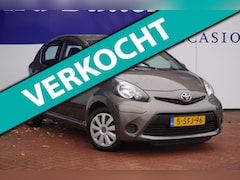 Toyota Aygo - 1.0 VVT-i Now+Airco+elek-ramen+cv Lock = TOP