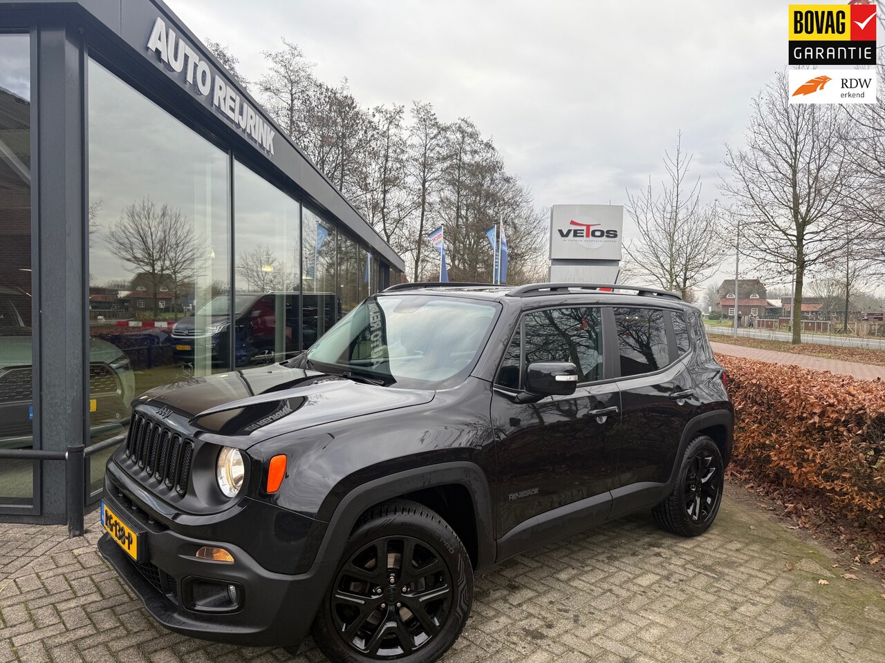 Jeep Renegade - 1.6 E-Torq Night Eagle II, 1e eigenaar!! trekhaak, 4 seizoenbanden, - AutoWereld.nl