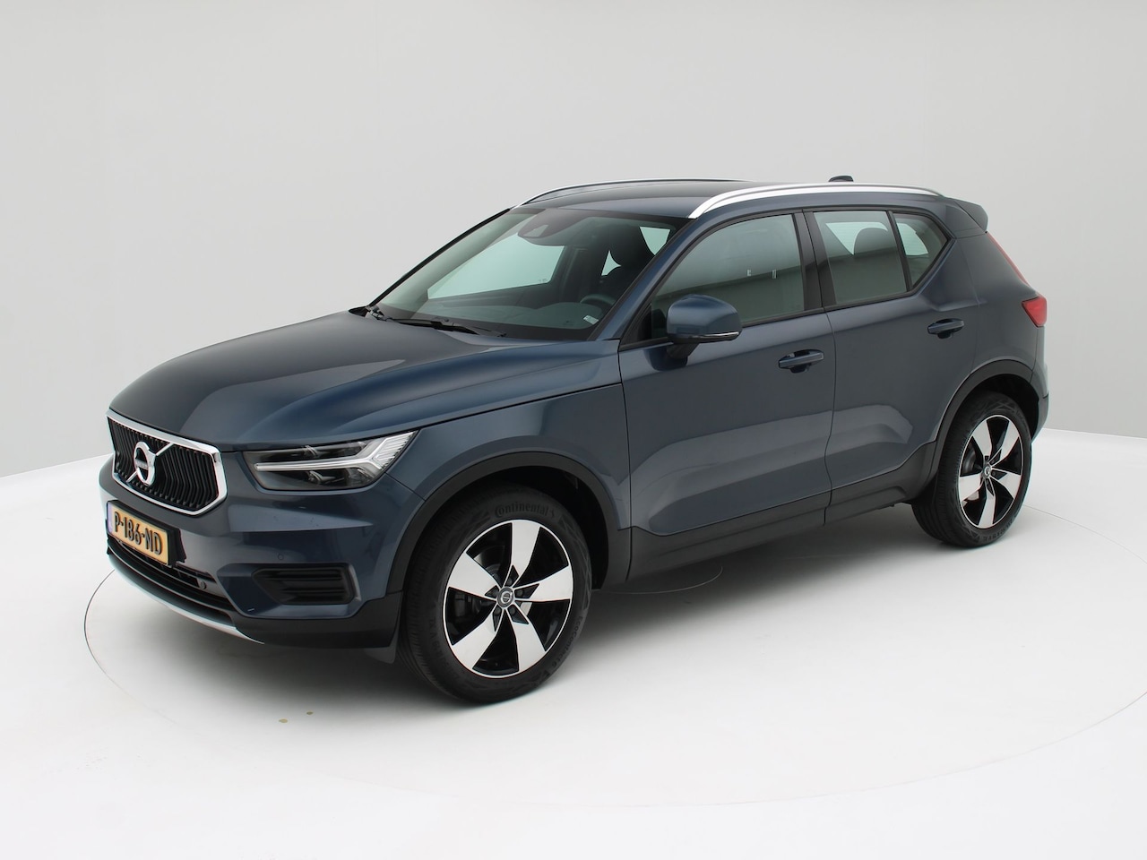 Volvo XC40 - 1.5 T2 Momentum Business 130PK Aut. Navi/Camera - AutoWereld.nl