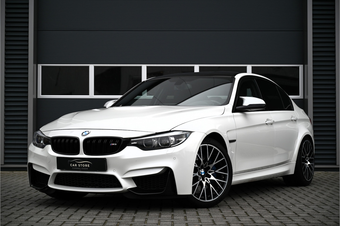 BMW M3 - 3-serie DCTA / CARBON / HARMAN KARDON / LEDER / MEMORY / DODE HOEK DETECTIE / DEALERONDERH - AutoWereld.nl