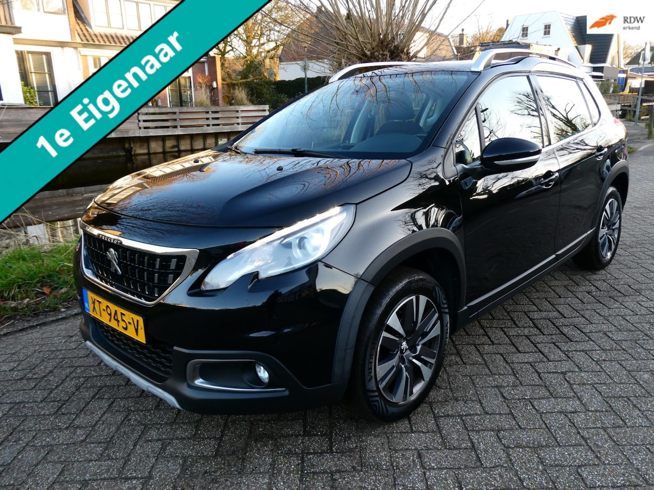 Peugeot 2008 - 1.2i GT-line 110pk 1e eig. Clima Navi Panorama Trekhaak 1250kg. - AutoWereld.nl