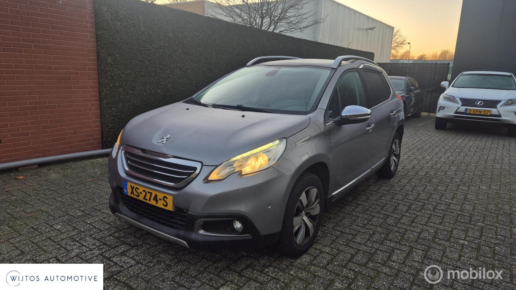 Peugeot 2008 - 1.2 PureTech Allure Pack Premium Plus 1.2 PureTech Allure Pack Premium Plus, pano - AutoWereld.nl
